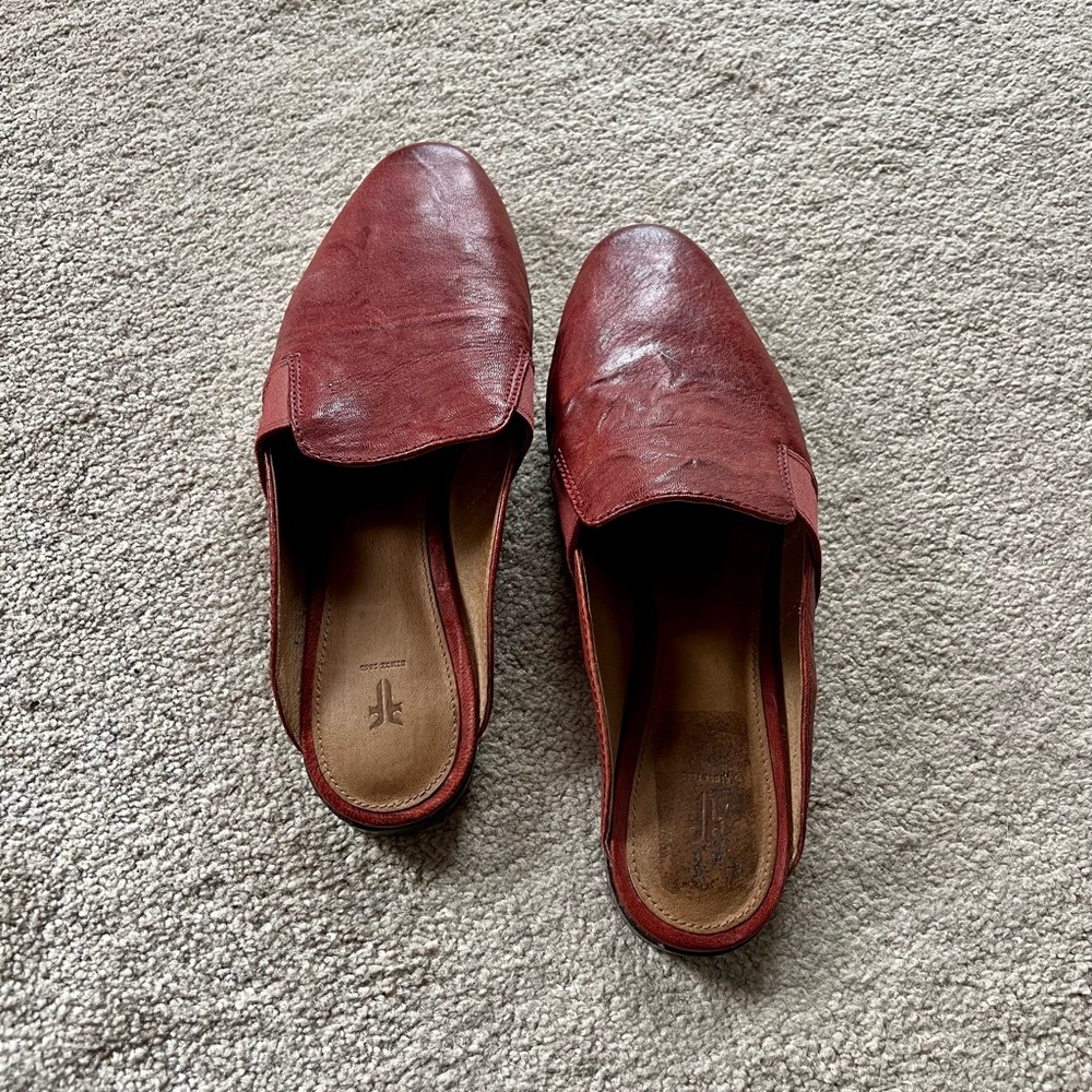 Frye Red Leather Mules Slip On Sandals